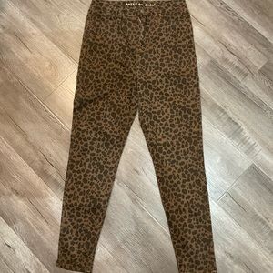 American Eagle Curvy Super Hi-Rise Jegging in Leopard Print Size 10